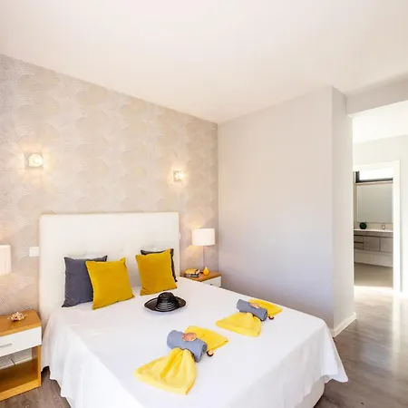 Villa Villa In Armacao De Pera With Sea Views & Pool *