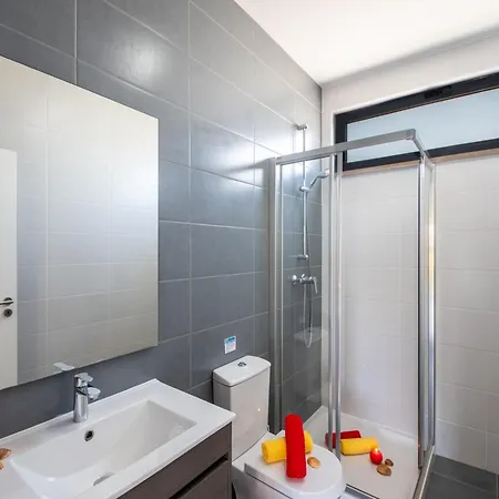 Villa In Armacao De Pera With Sea Views & Pool Villa Armação de Pêra